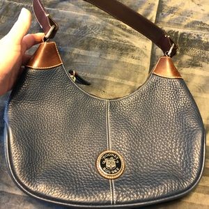 Perfect condition Dooney shoulder bag.